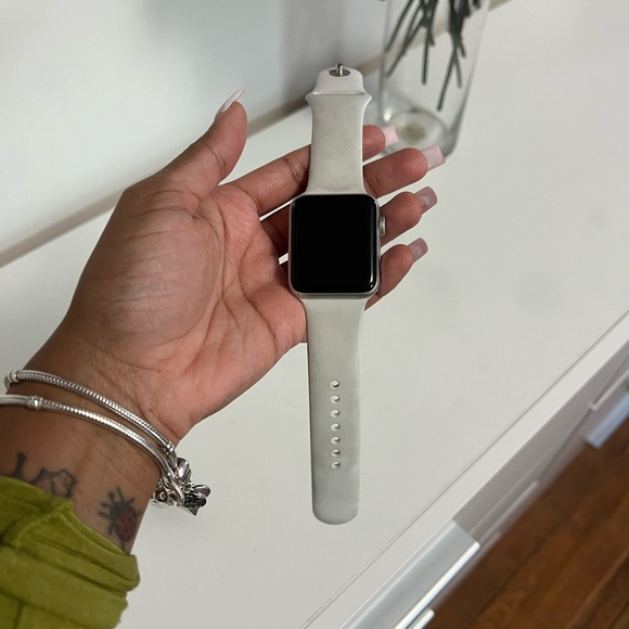 Apple Other - Apple Watch Series 3